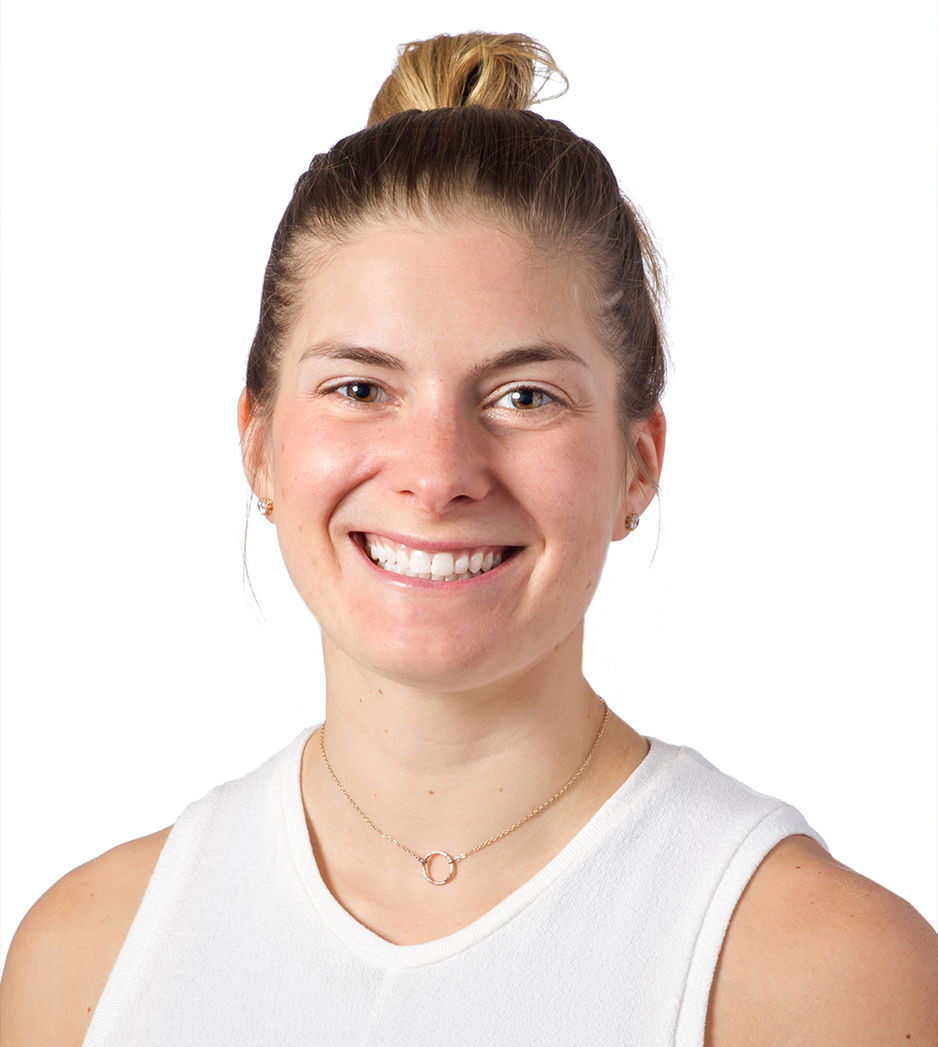 Cara-Barton---Occupational-Therapist-and-Nutrition-Coach---FitLabb-Headshot Cara-Barton---Occupational-Therapist-and-Nutrition-Coach---FitLabb-Headshot